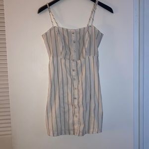 Cute striped dress with buttons!